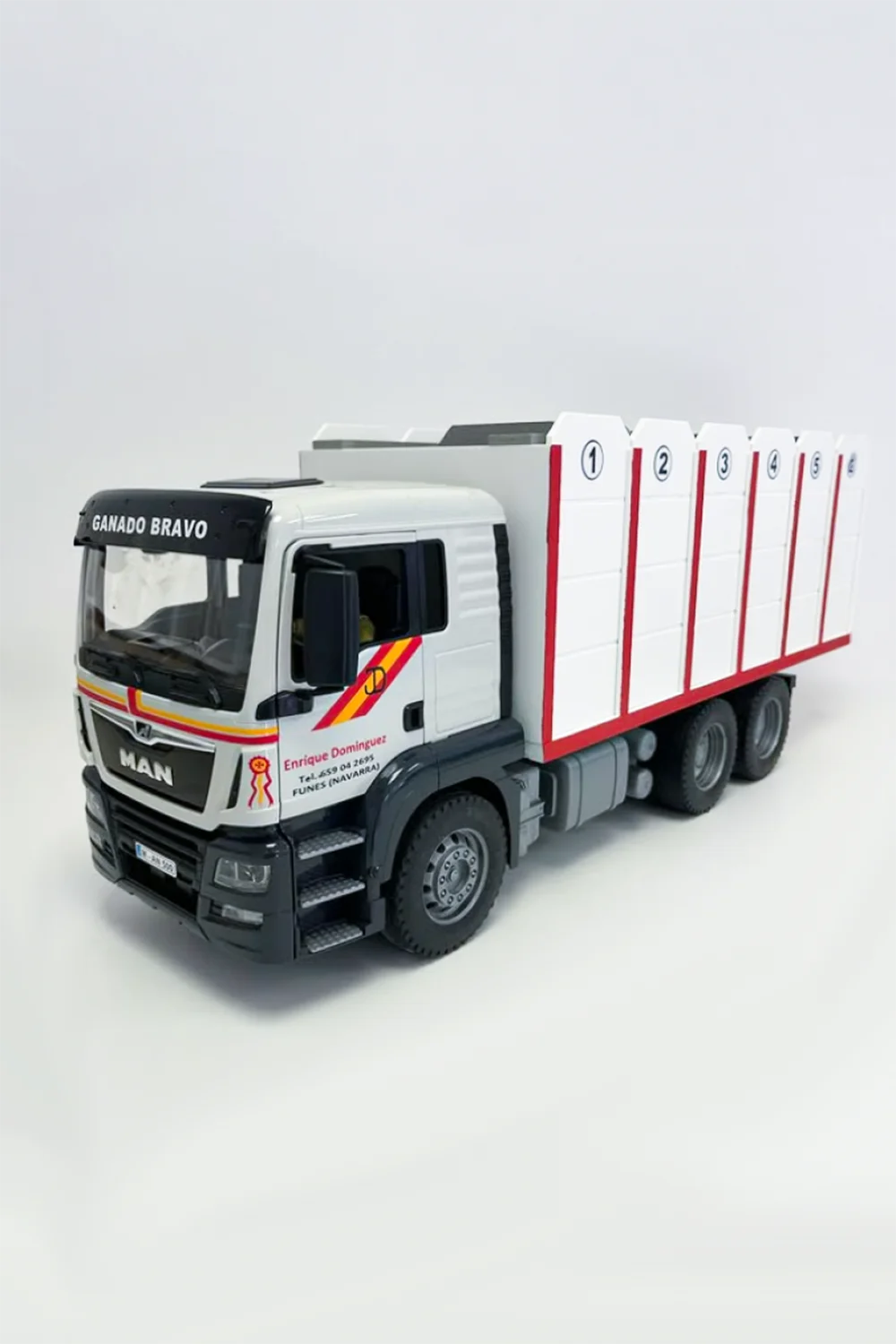 Camión toros grande personalizado HC Taurinos