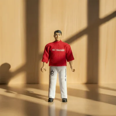 Recortador de toros rojo miniatura artesanal