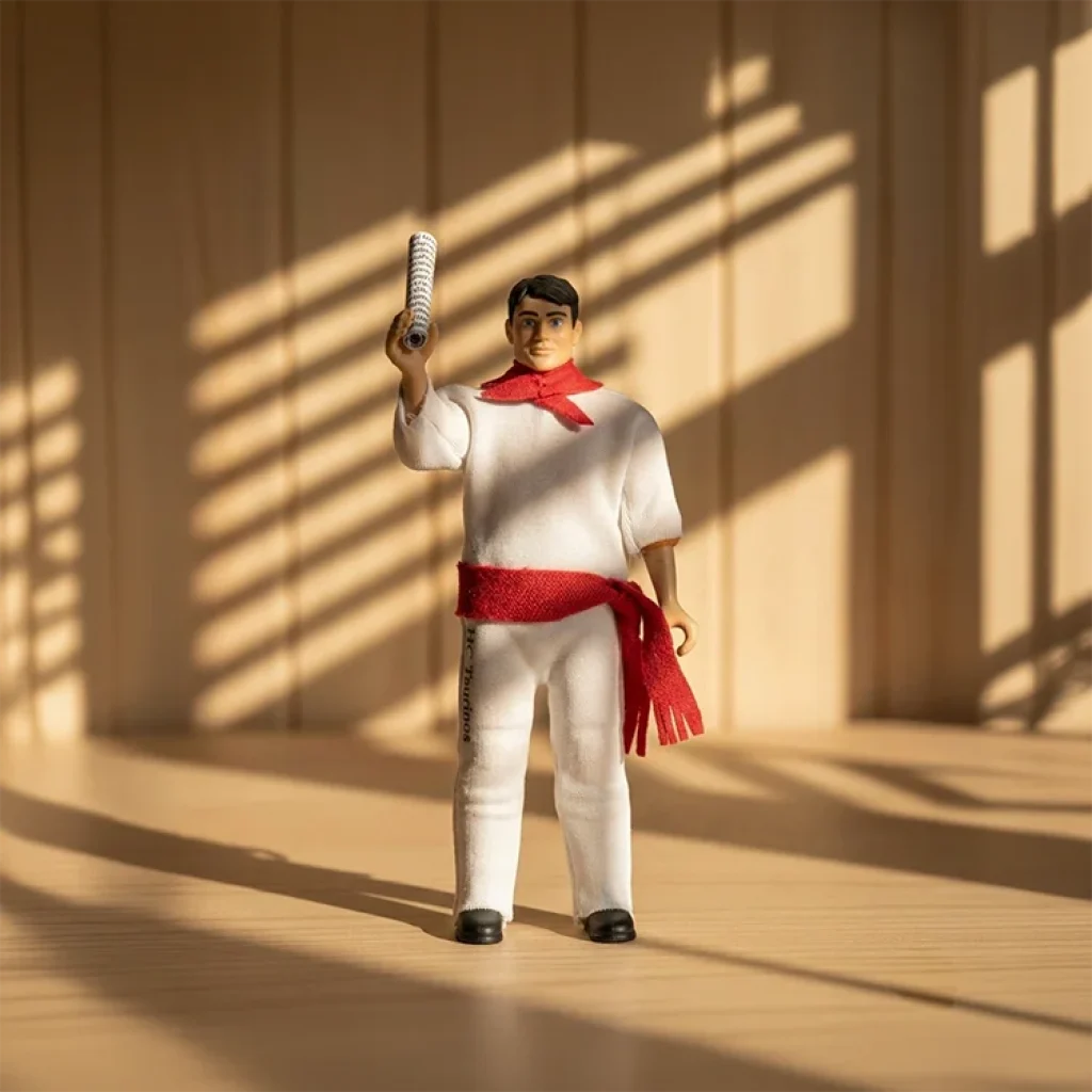 Corredor de toros San Fermin miniatura artesanal