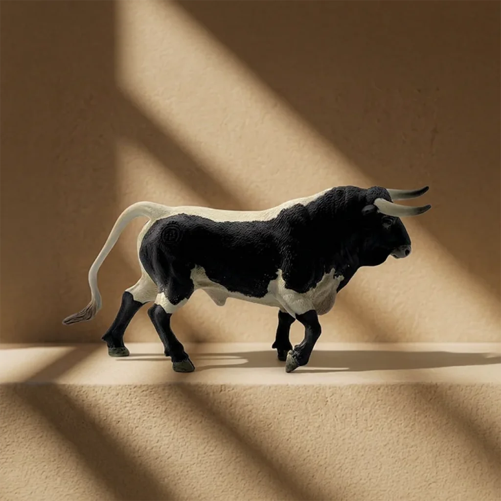 Toro aparejado negro miniatura